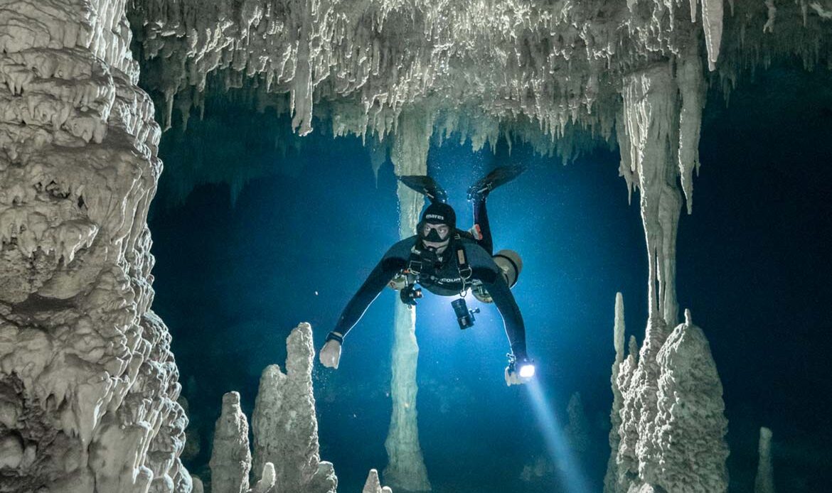Diving Cenote: formaciones