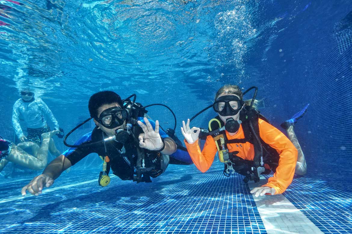 DISCOVER SCUBA DIVING